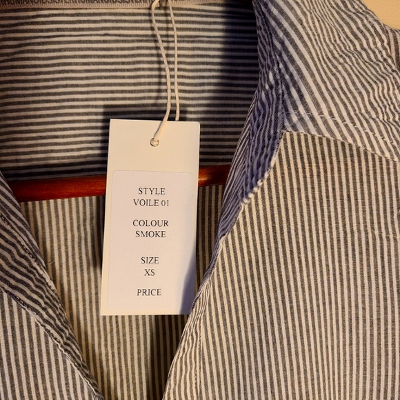 Humanoid Top - Picture 7 of 7